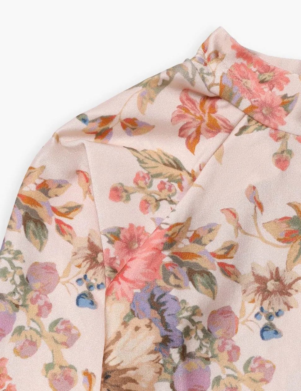 August Frill Rashie