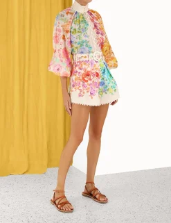 Raie Tuck Short